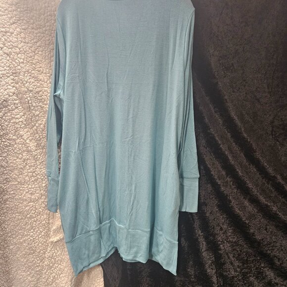 Zenana Outfitters 2X Long Sleeve Snap Front closure cozy sweater, long aqua blue - Picture 2 of 4